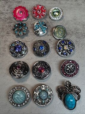 Lot of 15: 20mm  Snap Button Jewelry Set Multicolor Accent